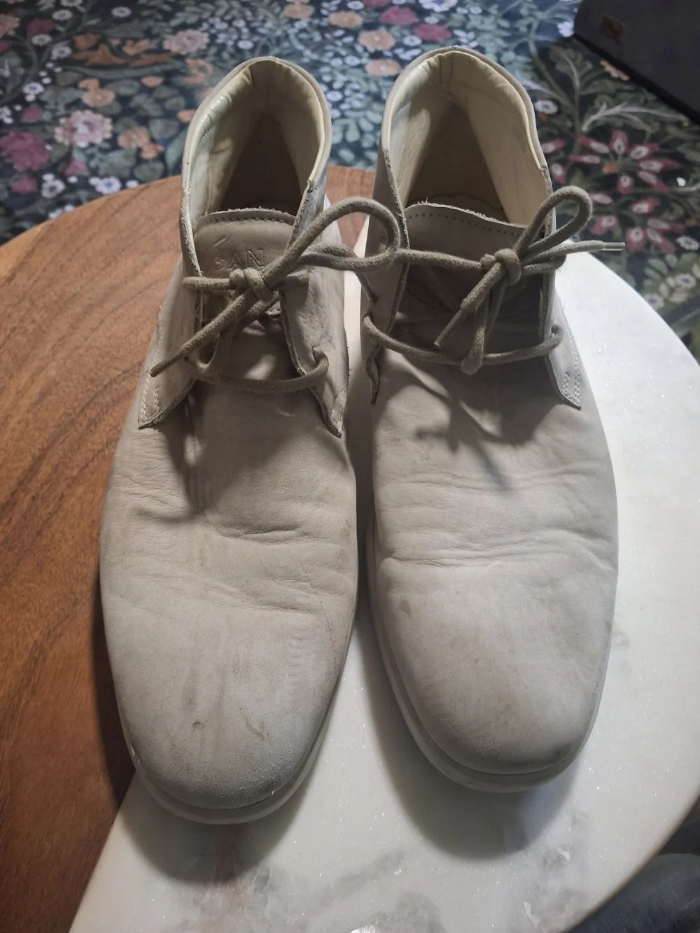Hogan Men’s Chukka Boots in Beige Suede - Picture 1 of 4